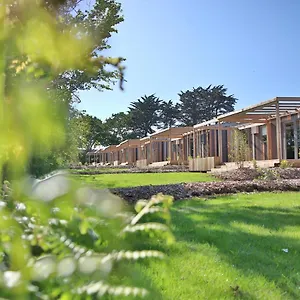 **** Camping Maeva Respire Le Village Perrosien France